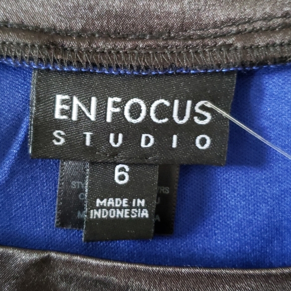 Dress - Picture 8 of 10